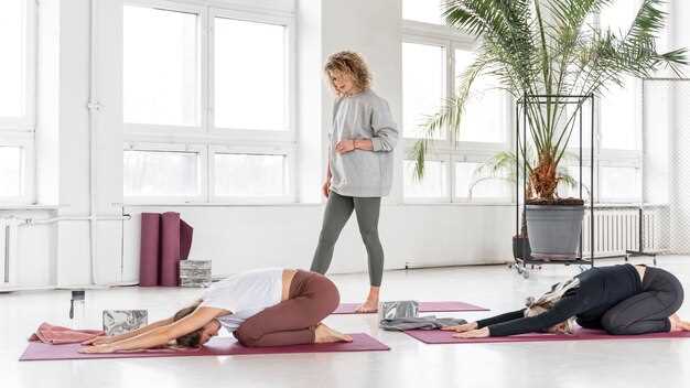Какие упражнения из йога помогают в подготовке к родам?
