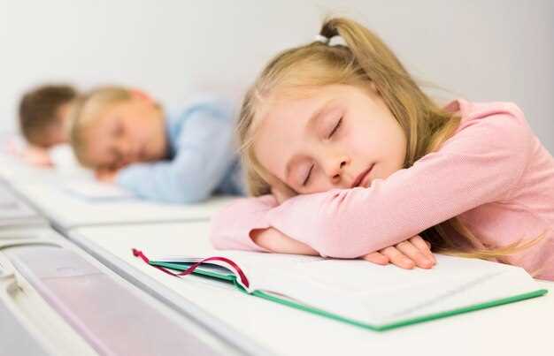 Почему дети смеются во сне: основные причины